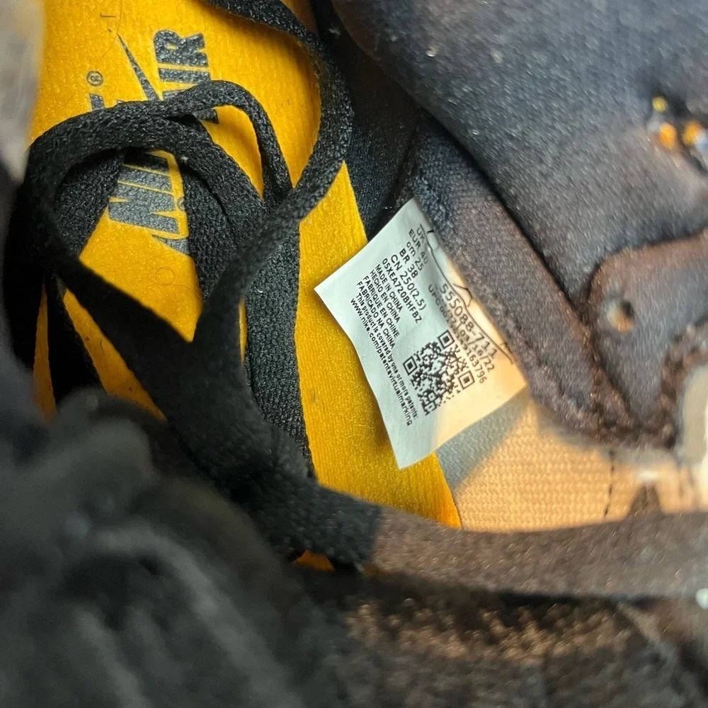 Sz 7 Air Jordan 1 Retro High OG 'Yellow Toe'